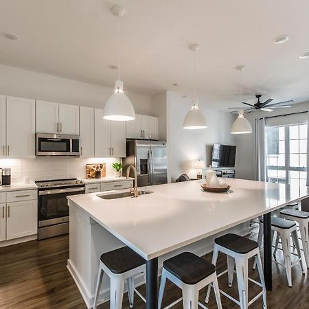 Brand New 4 Bedroom 4Bath Townhome With Amazing Rooftop! Nashville Ngoại thất bức ảnh